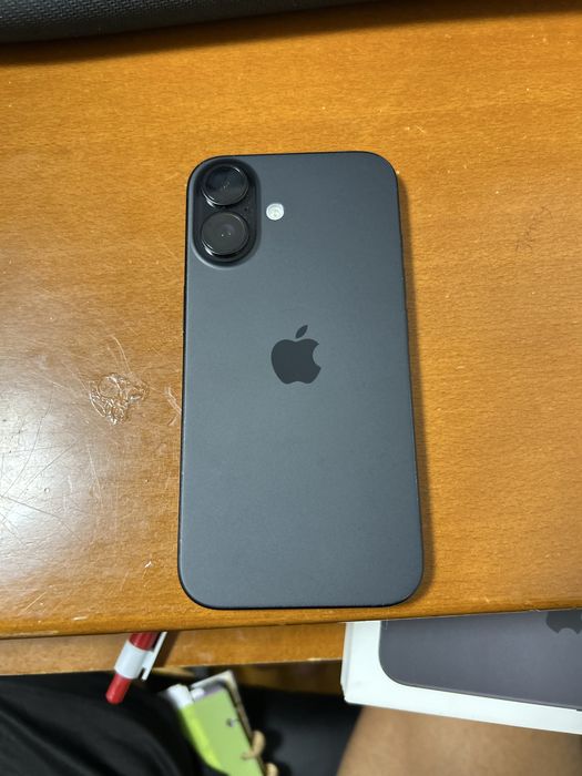 Iphone 16 em otimo estado