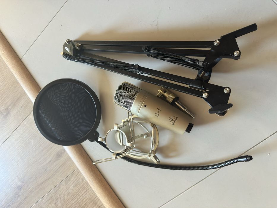 Super zestaw mikrofon studyjny i pop killer Behringer C-1