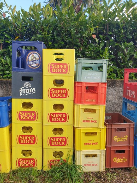 Grades vazias - coca-cola, super bock, sagres....