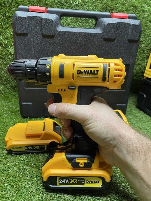 Аккумуляторный шуруповерт DeWalt + НАБОР инструментов в ПОДАРОК!