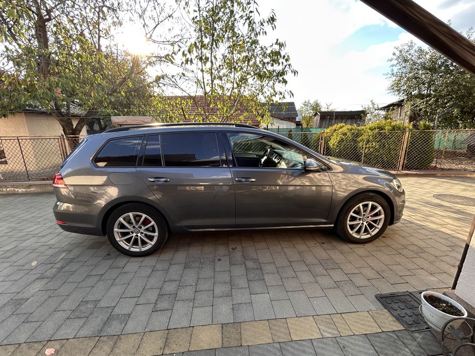 Автомобіль Volkswagen Golf VII  1.6 TDI