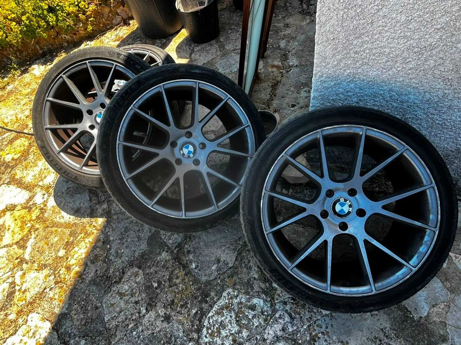 Vende-se jantes com pneus BMW 19 - Modelo 520 Serie 5