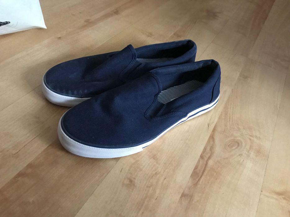Buty slip on watsons 43 nowe