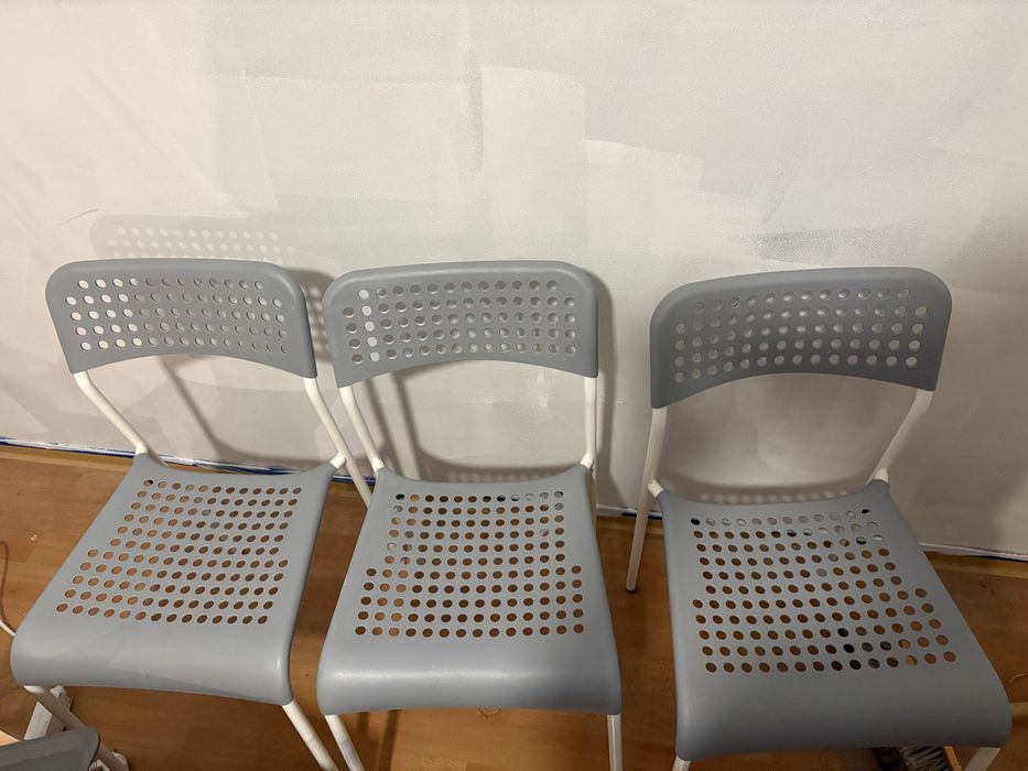 Stół rozkładany, biały, 84/120x74 cm + 3 krzesla