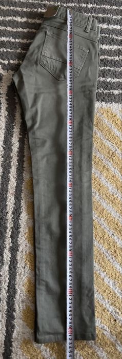 Джинсы Benetton. разм 30. Новые!