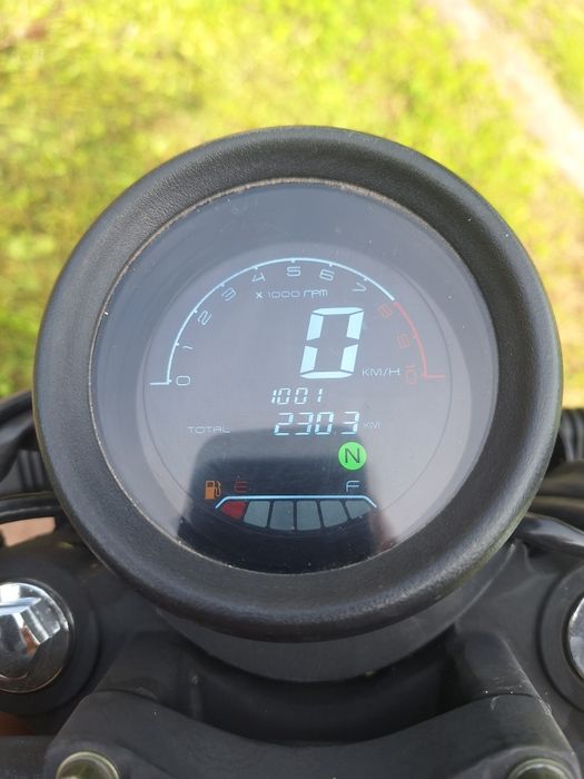 Майже новий мотоцикл Geon scrambler 200 lite