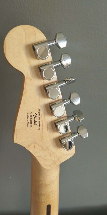 Vendo guitarra Stratocaster