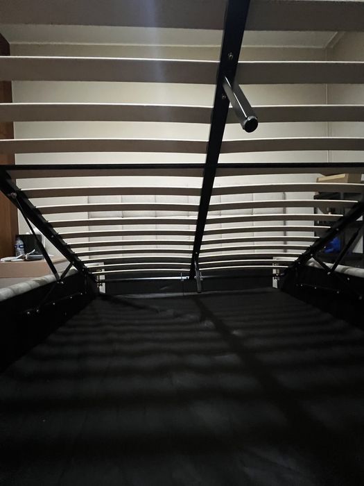 Estrutura de cama JYSK VEMMELEV arrumação 180x200 tecido bege