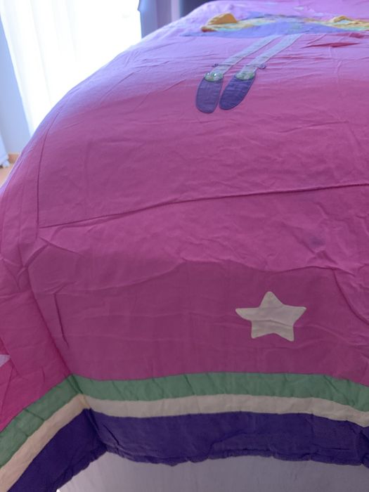 Colcha edredon meia estacao .