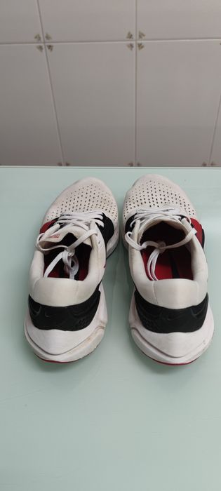 ASICS Vomero 15 Running Shoes, Size 42.564176334055811123