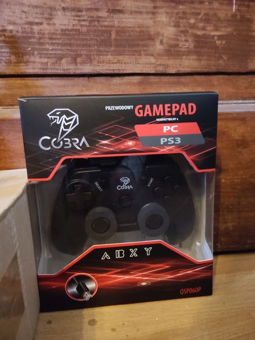 Podstawka pod pada PS ( druk 3D) + Pad Cobra