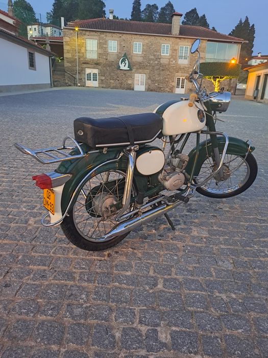 Vendo motorizada Sachs