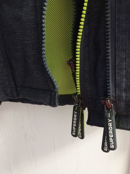 Kurtka wiosenna Superdry damska