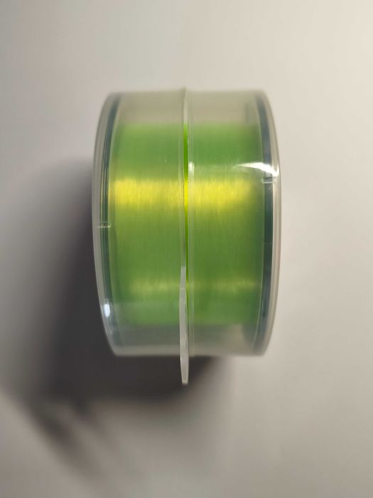 Żyłka Karpiowa PRO FL Light Line 0.33mm 1200m – UV Reflective Yellow