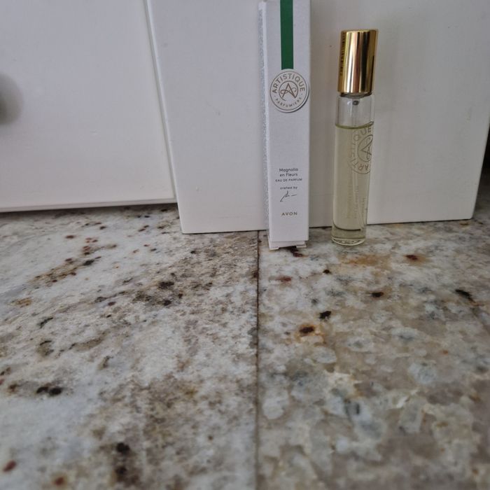 Avon perfumetka Artistique Magnolia 10 ml