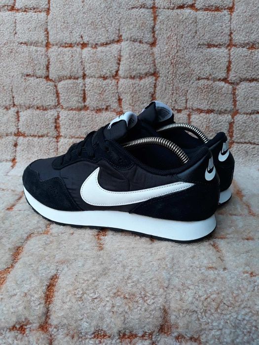 кроссовки Nike MD Valiant