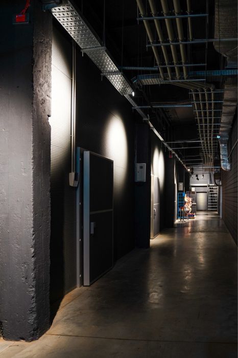 Здається в довгострокову оренду приміщення під магазин, на Подолі