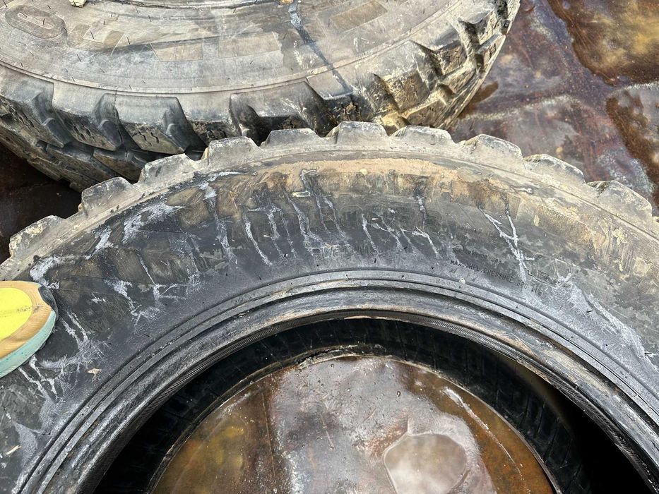 CONJUNTO PNEUS TRATOR 400/80R28 + 480/80R38 usados