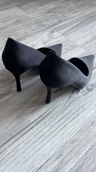 Buty damskie na obcasie