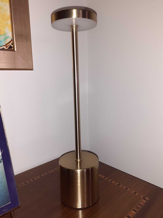 Candeeiro sem fios novo