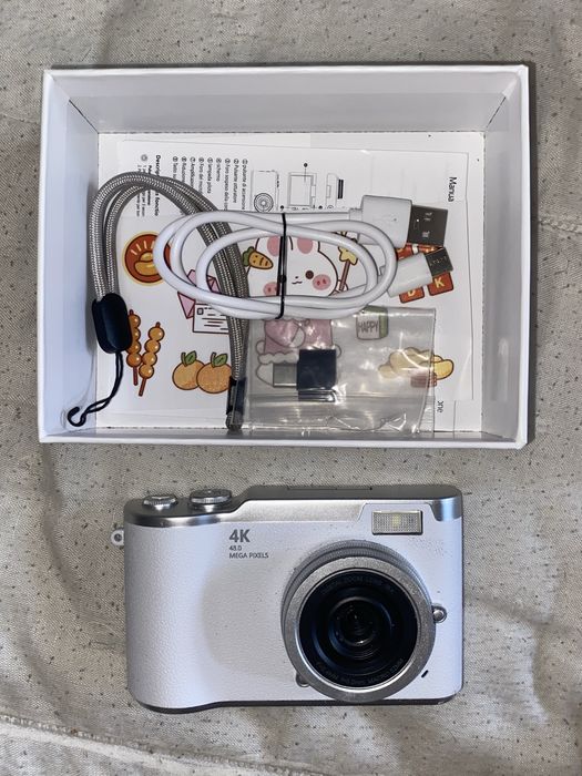 Camera Digital Da Amazon com carregador e cartao SD