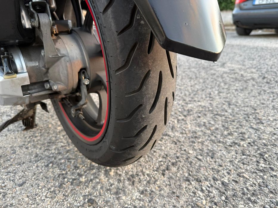 Honda PCX 125/150 LED muitos extras