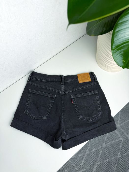 Жіночі джинсові шорти Levis розмір 27(S)