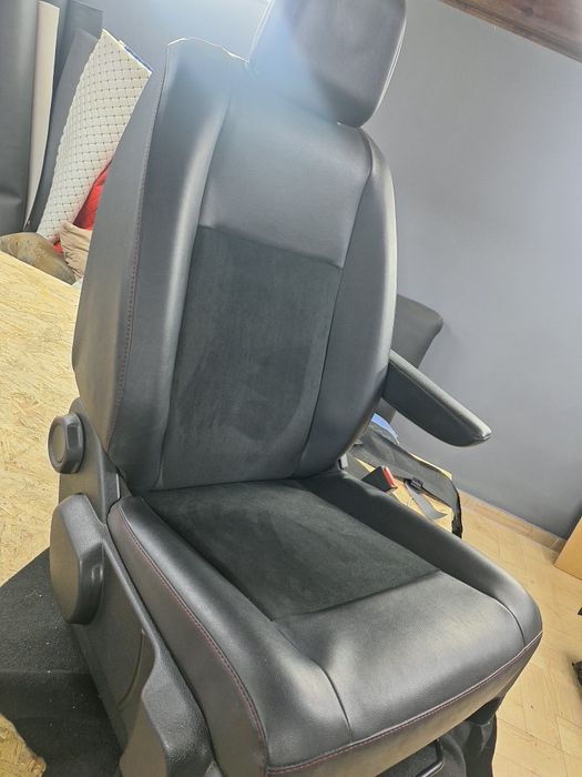 Обшивка перетяжка салона авто