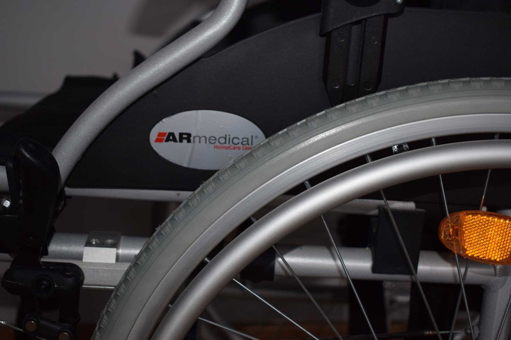 Wózek inwalidzki Nowy aluminiowy składany