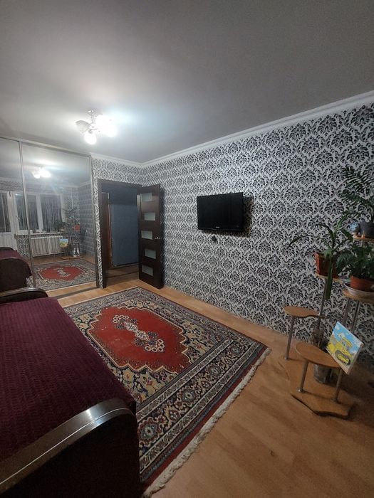 Продам 2х кімнатну квартиру.4/5.41000₴+торг