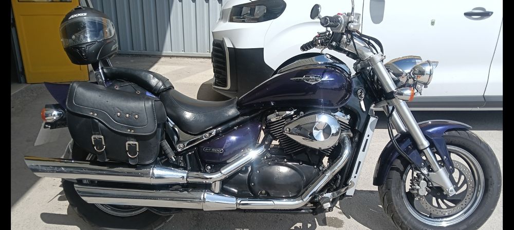 Suzuki intruder boulevard
