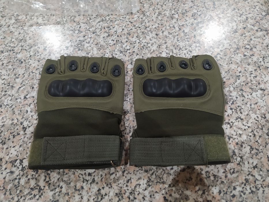 Продам тактические перчатки
