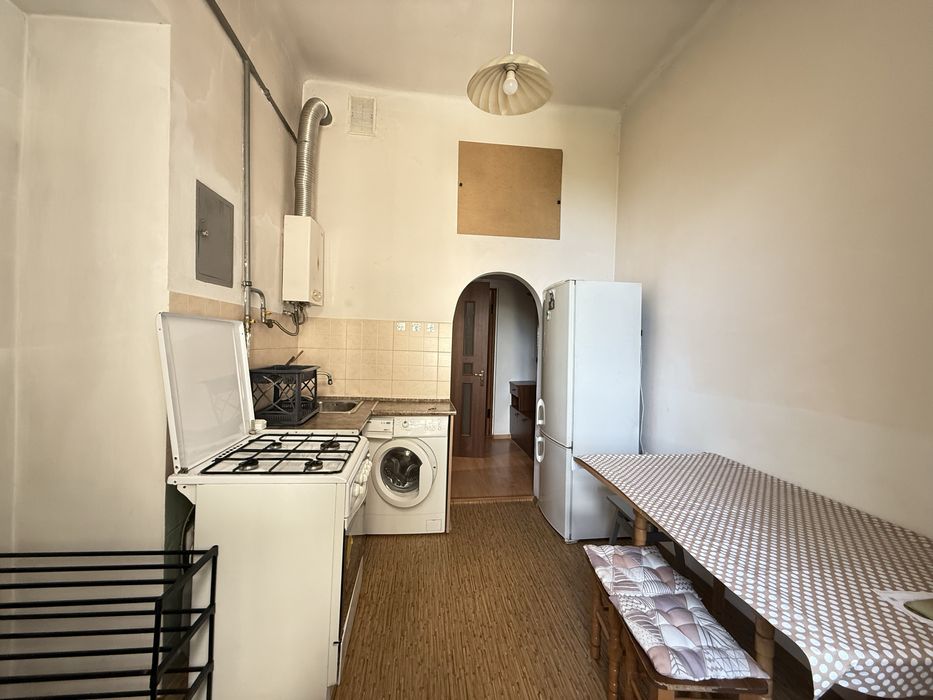 Оренда Привокзальна марка Вовчка  квартира з балконом