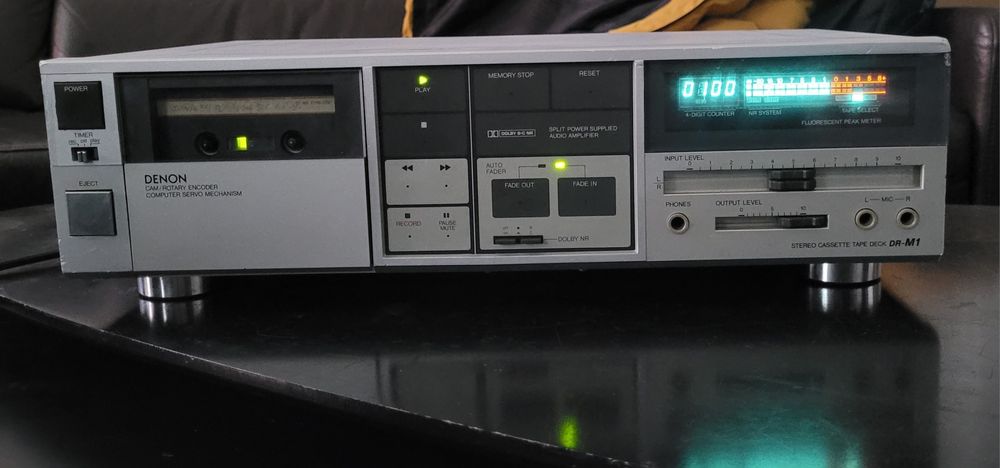 Denon DR-M1 magnetofon srebrny