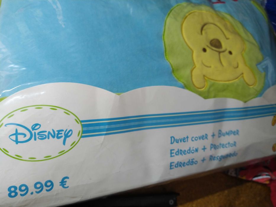 Vendo resguardo para cama de bebé do Winnie de Pooh