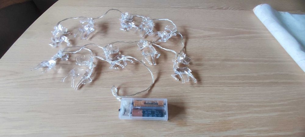 Lampki choinkowe na sznurze renifery