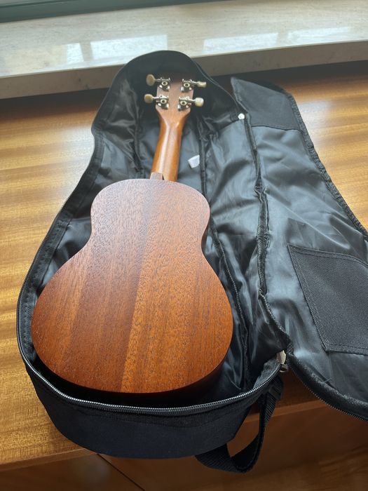 Ukulele soprano com bolsa