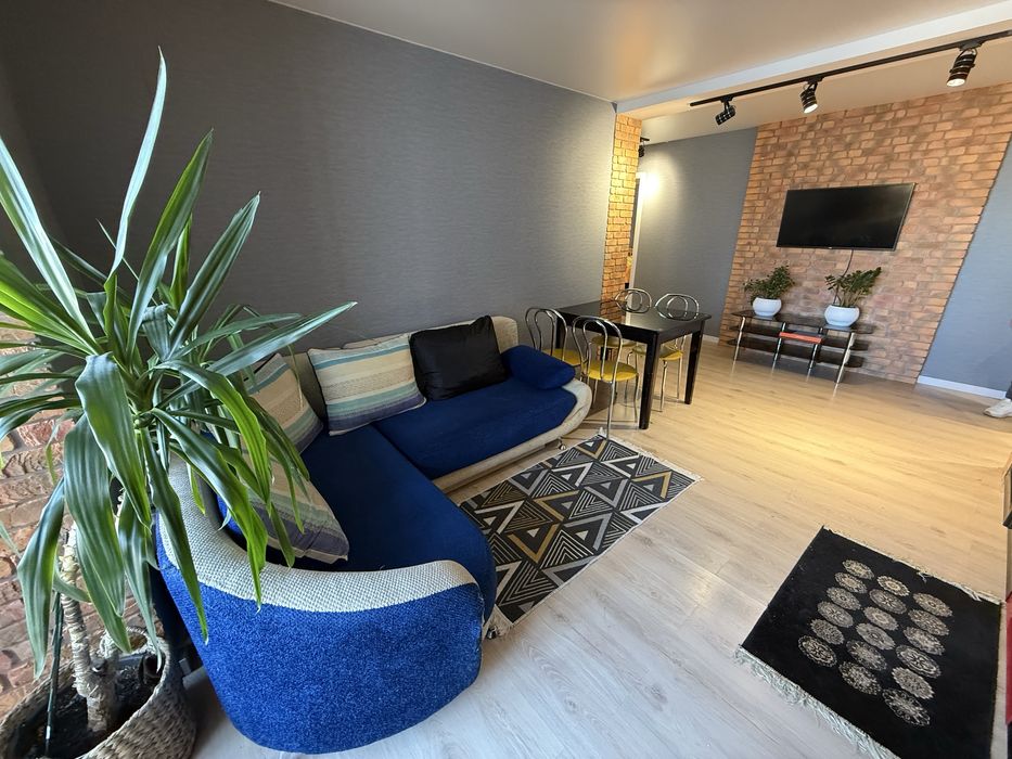 Продаж квартири  2 кім. по вул. Головатого