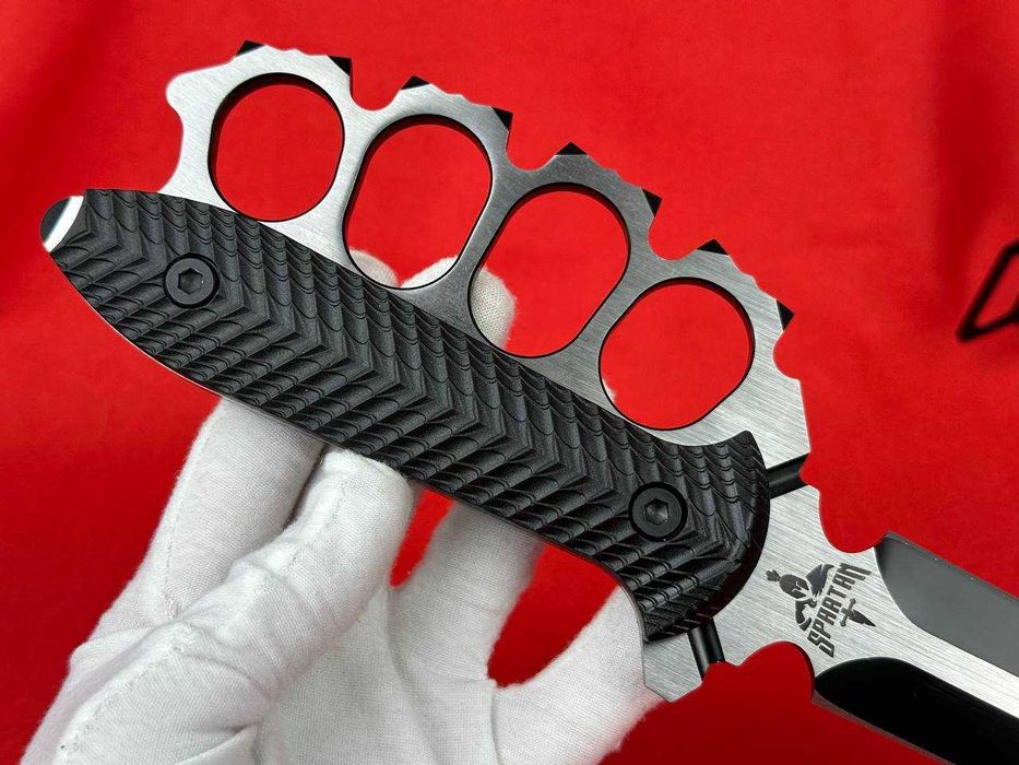 Тактичний ніж з захистом руки. Нож фклтанг