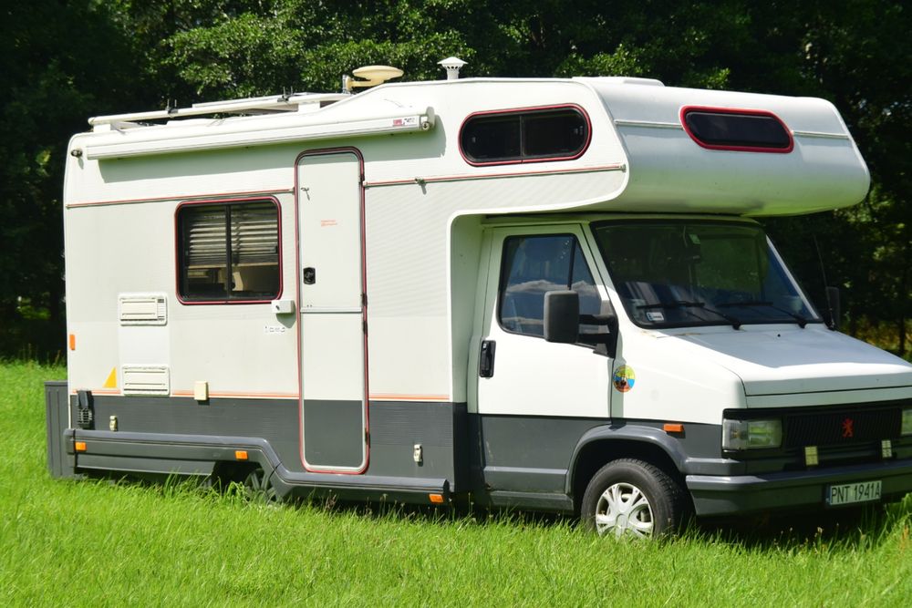 Kamper Peugeot J5