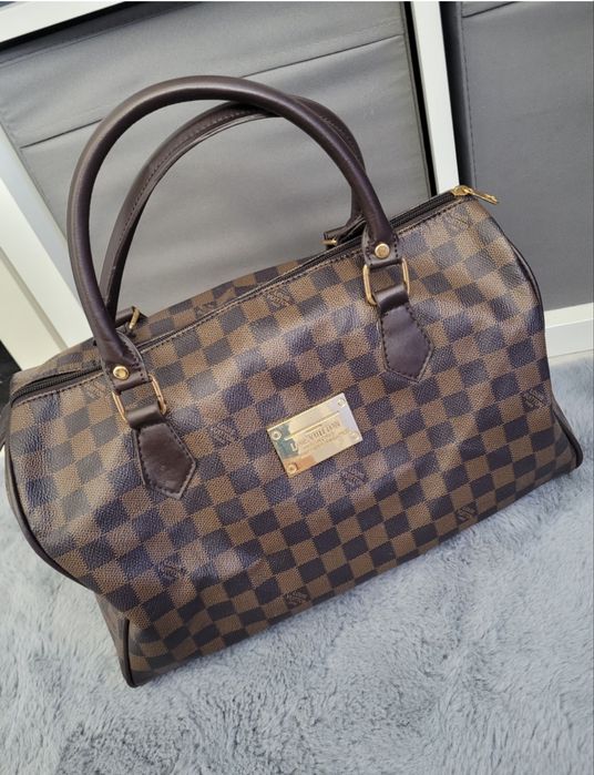 Brązowy kuferek Louis Vuitton