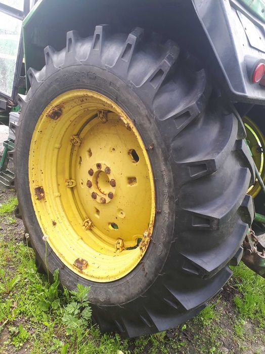 Felgi koła 16.9-38 john deere 3130