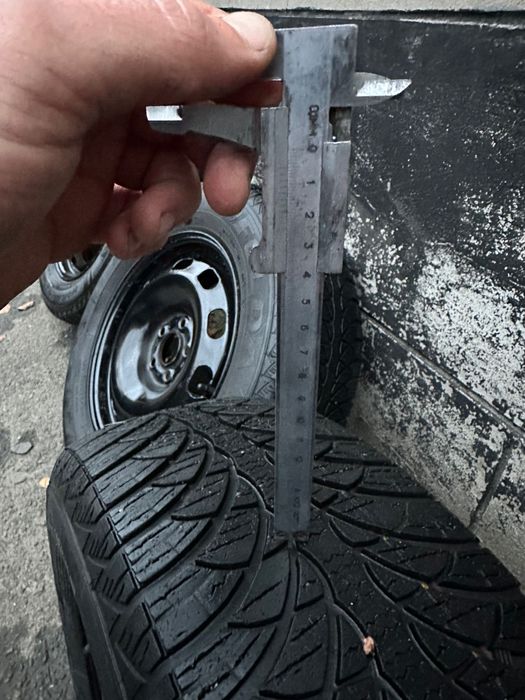 Продам диски с резиной R15 Volkswagen