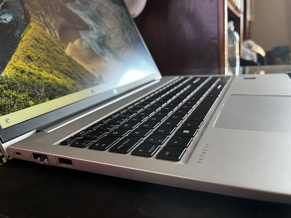 HP ProBook 450 G10 – i7 13.ª geração, 16 GB RAM, 512 GB SSD (2024)