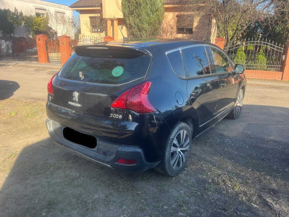 samochód osobowy Peugeot 3008