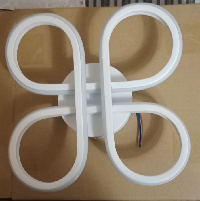 Світильник на стелю