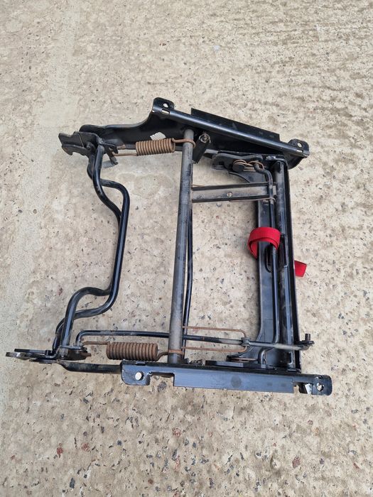 Механизм сидіння Шаран