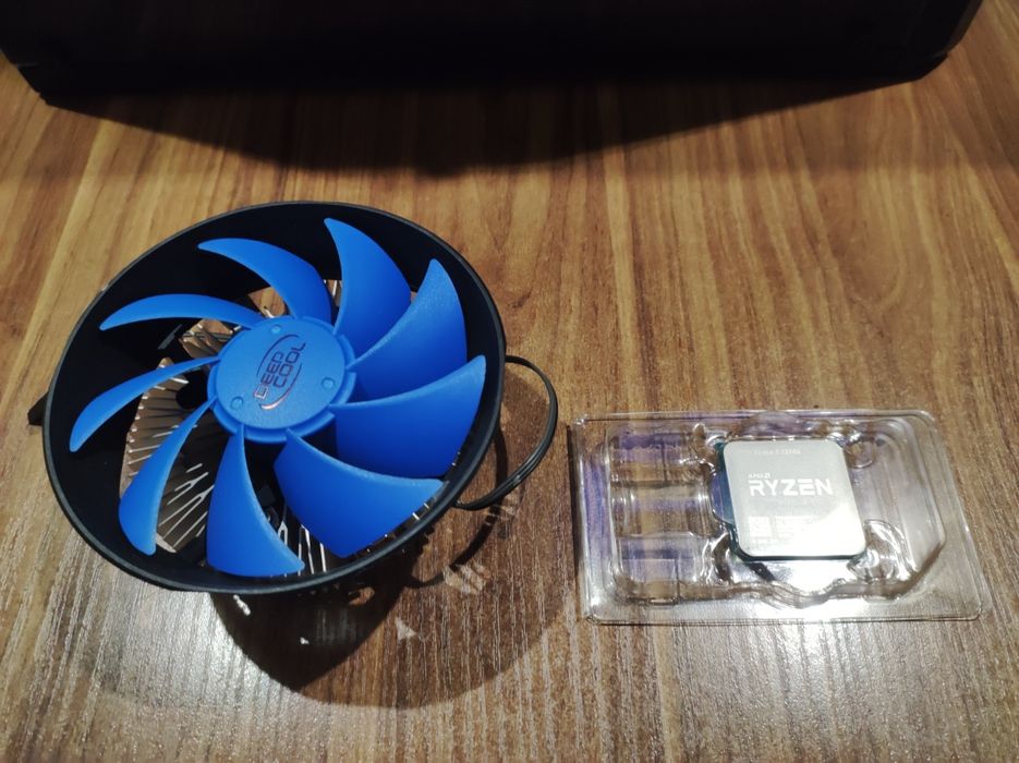 Процесор, AMD Ryzen 2200G, vega 8, кулер, АМ4