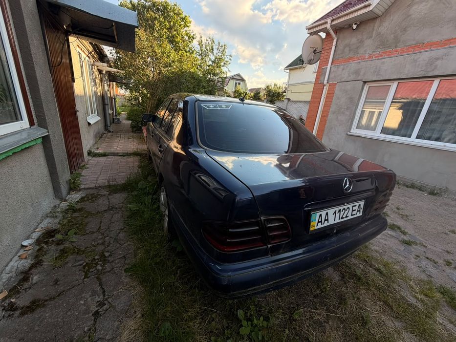 Продам Мерседес W210