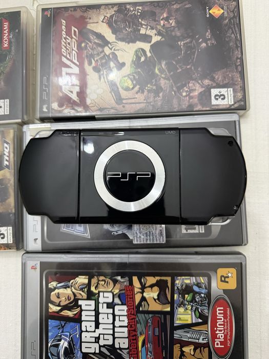 Playstation PSP + 5 jogos